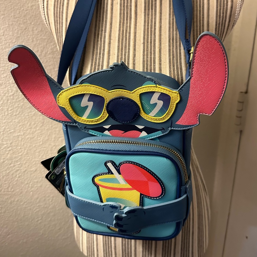 Disney loungefly stitch Crossbody bag ￼